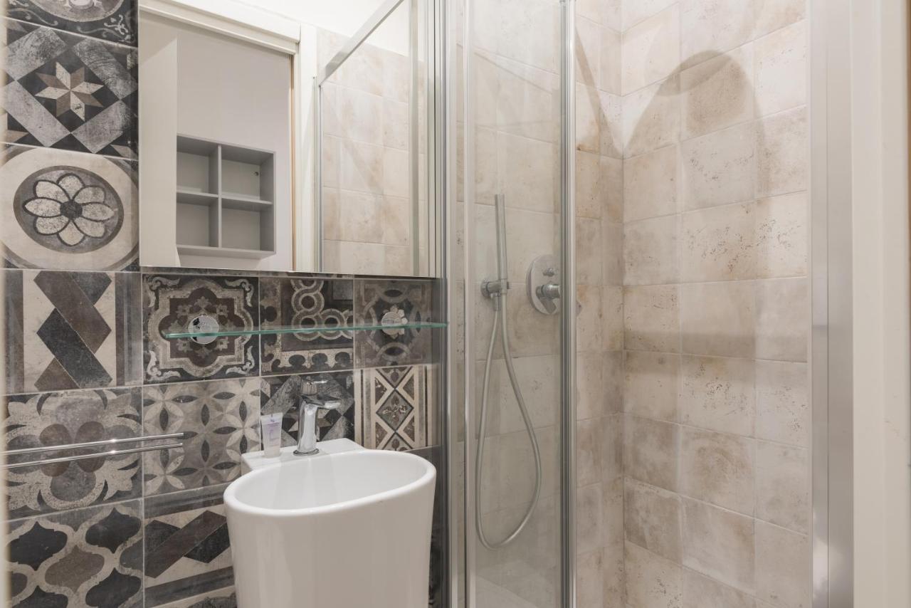 Bed&Bikerome Giulio Cesare Bed & Breakfast エクステリア 写真